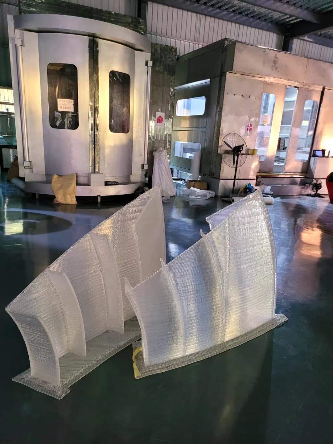 3D-printed sculptural components in the YAVIS workshop